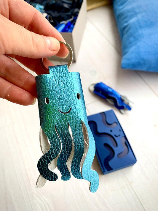 Octopus Keyholder - to tag along with you.. Sea Metallic